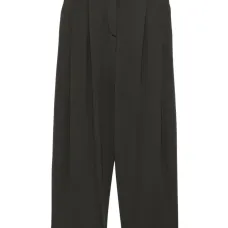 Брюки со складками