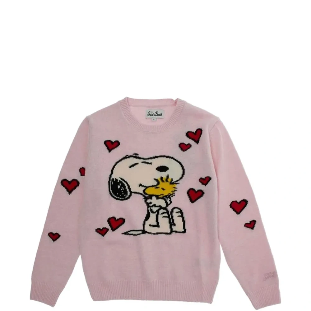 Свитер с изображением сердца