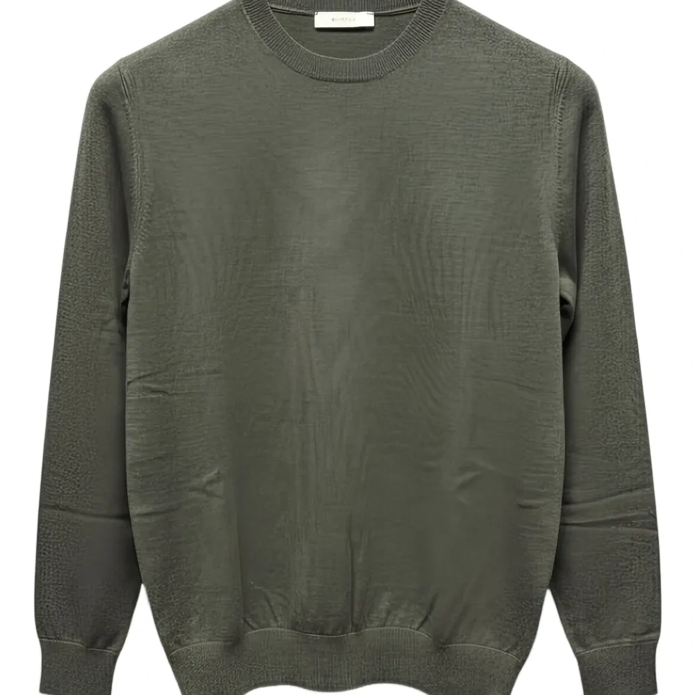 Свитер с круглым вырезом