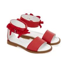 Босоножки с бантами