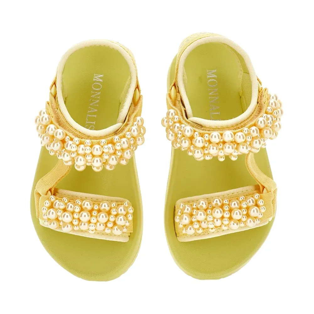 Босоножки с искусственным жемчугом