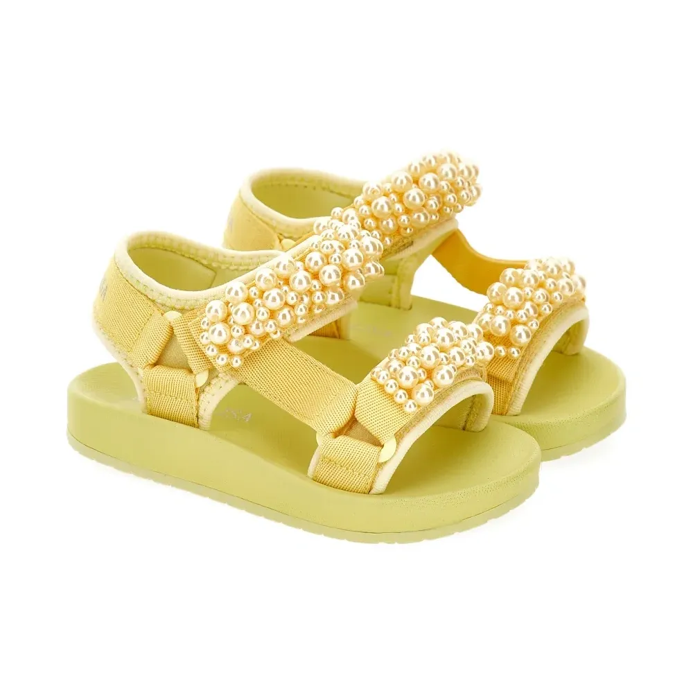 Босоножки с искусственным жемчугом