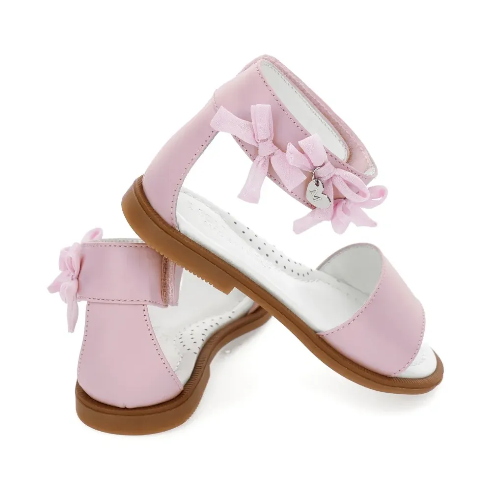 Босоножки с бантом