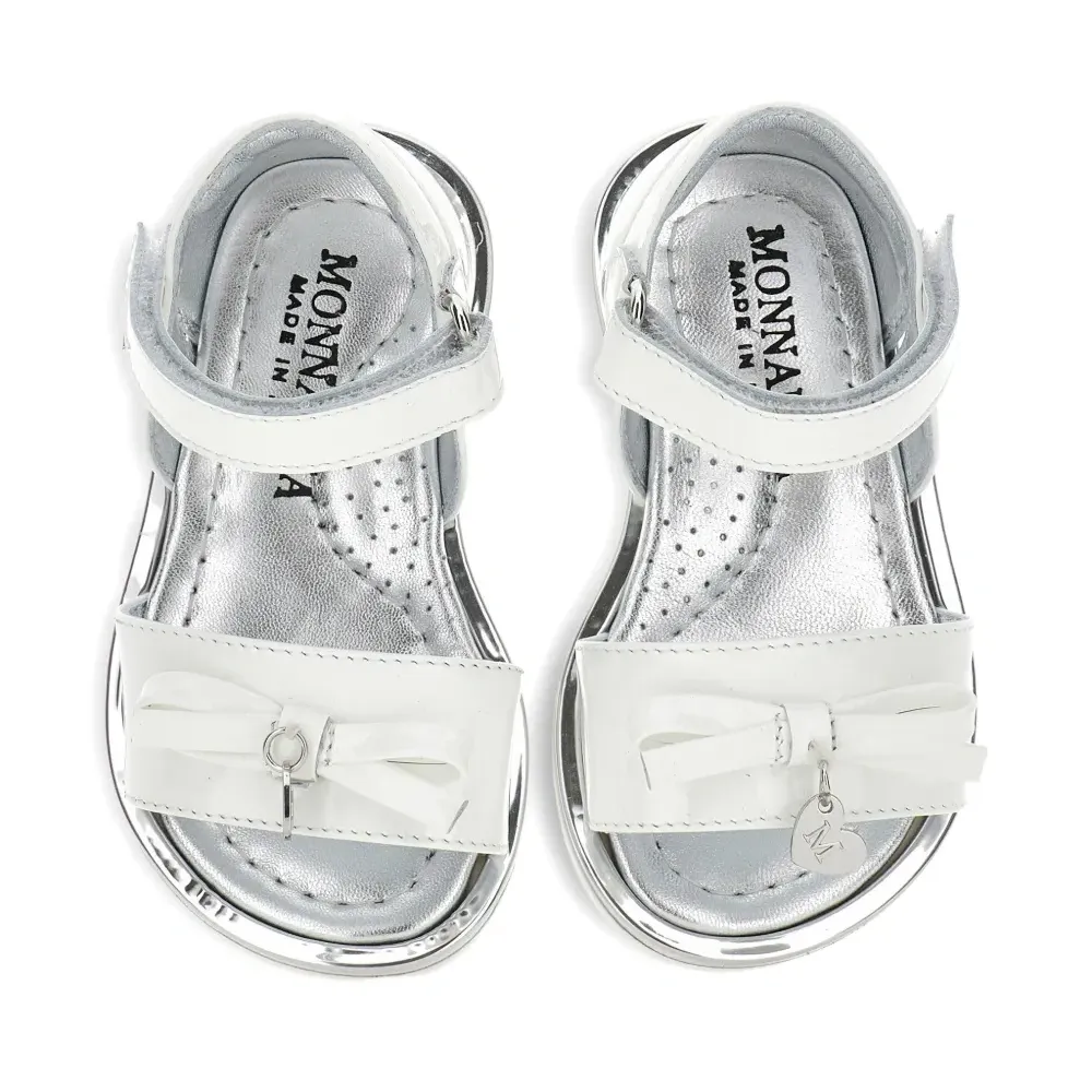 Босоножки с бантами