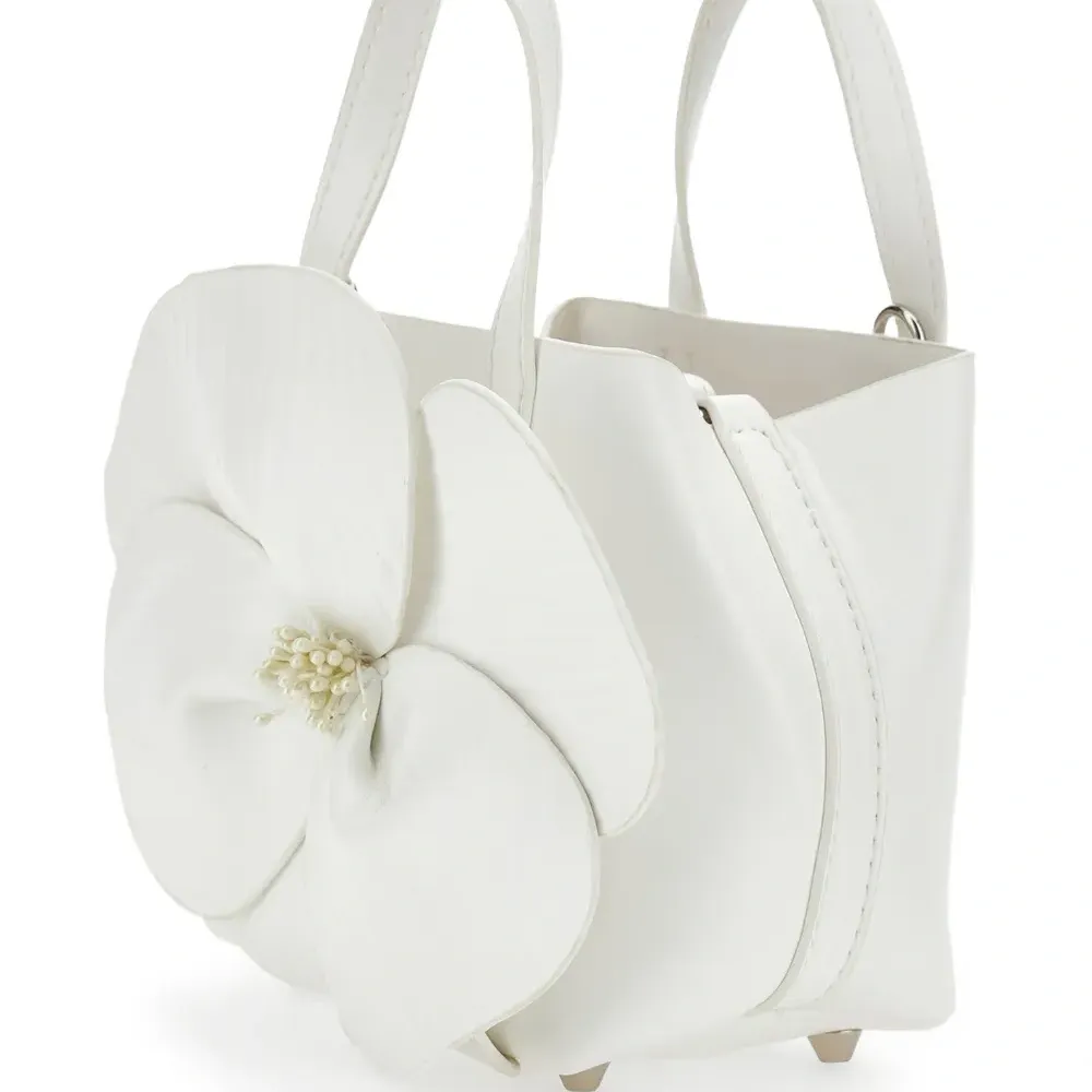 Сумка на плечо с аппликацией