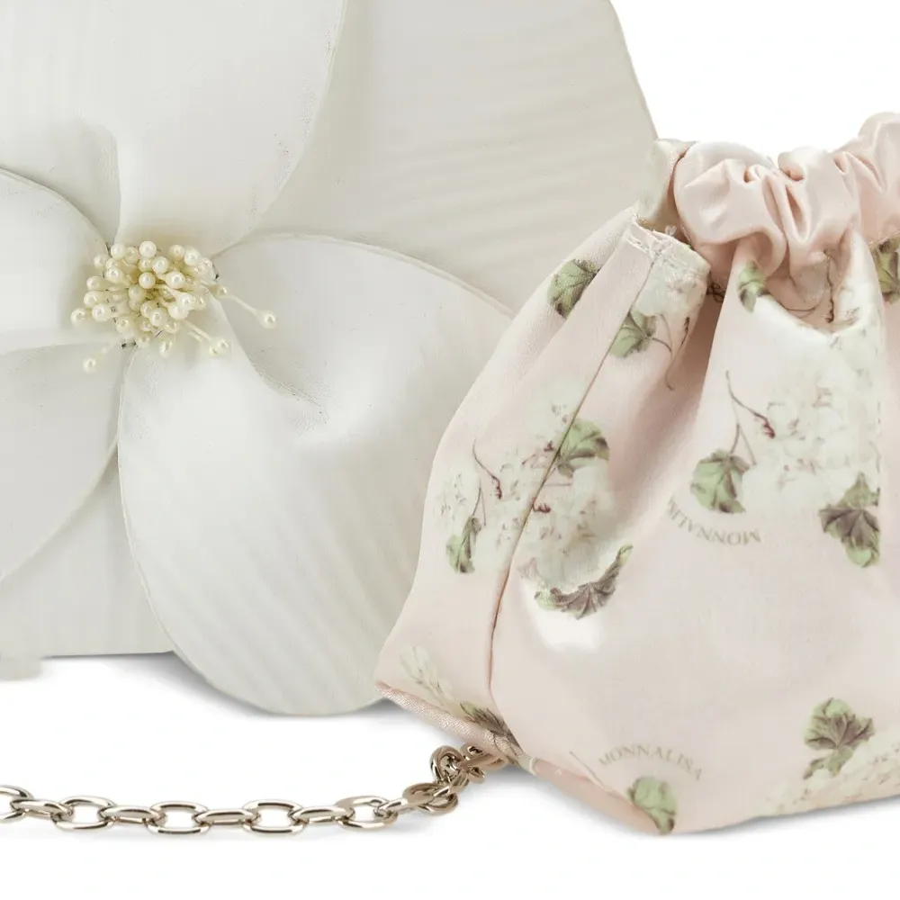 Сумка на плечо с аппликацией