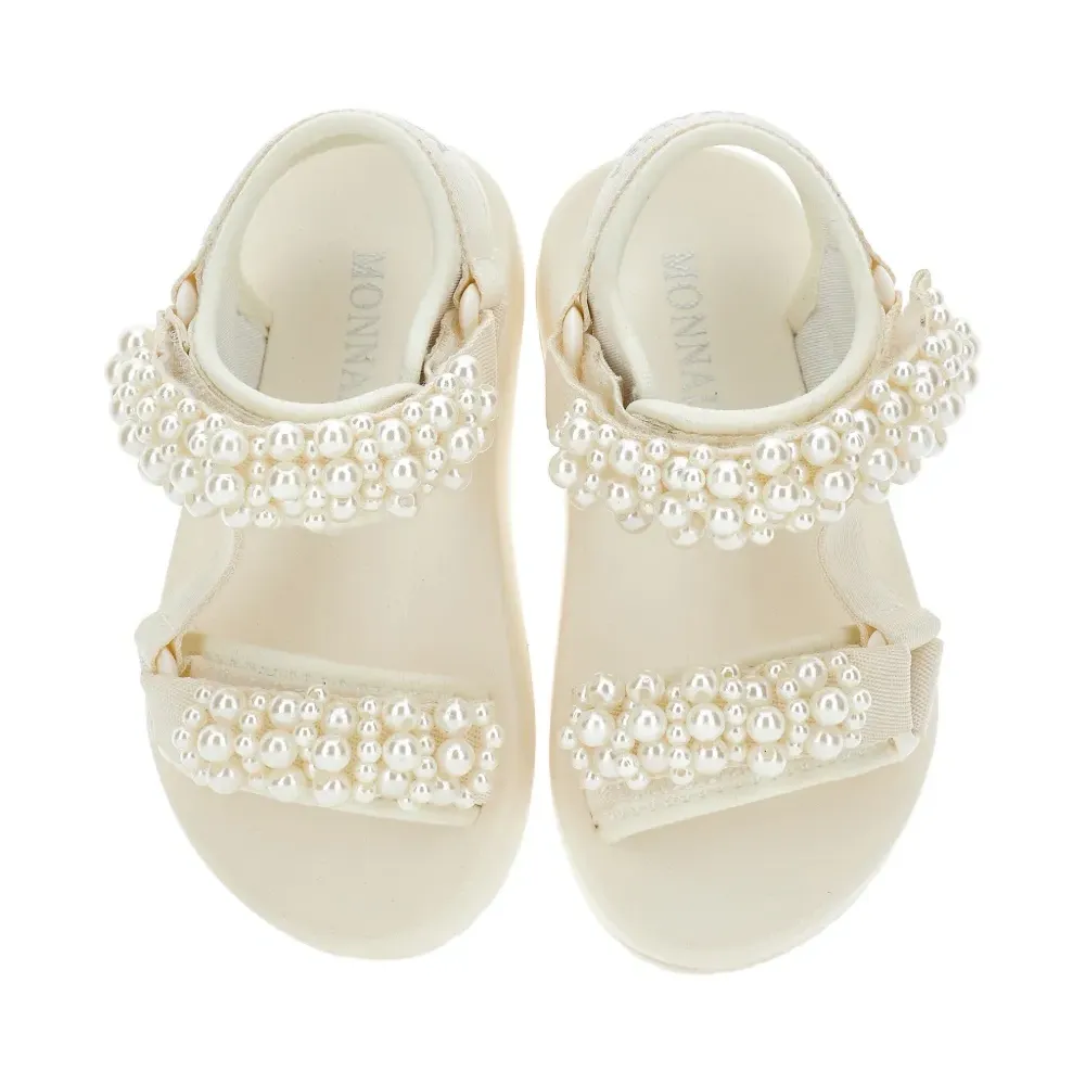 Босоножки с искусственным жемчугом