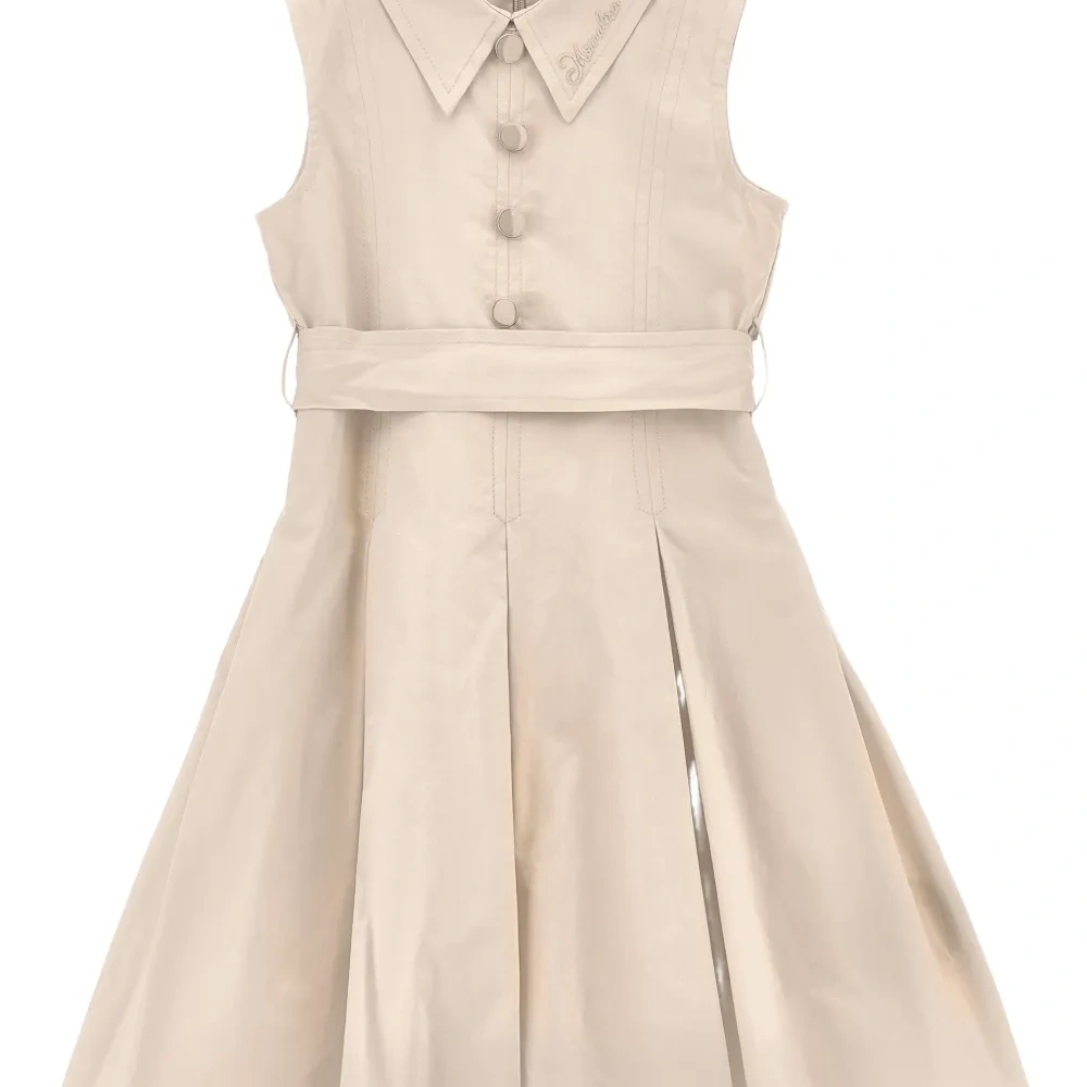 Платье с воротником поло Платье с воротником поло