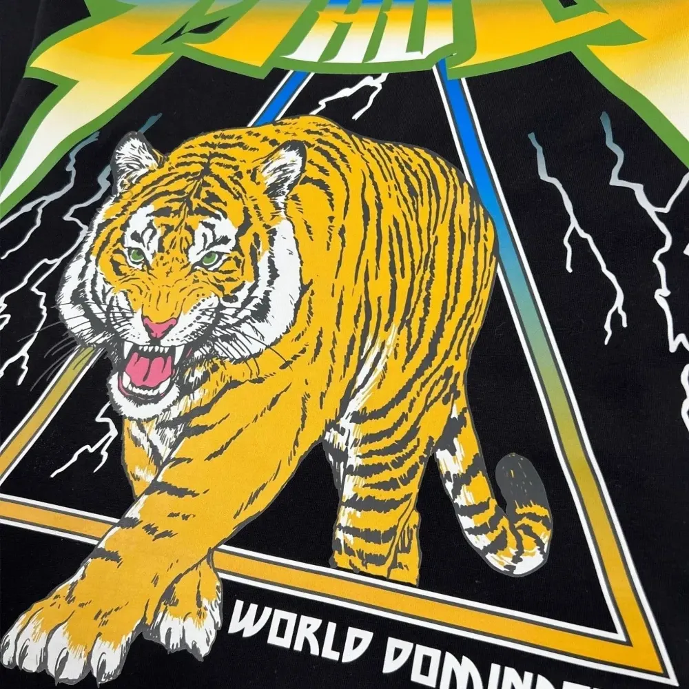 Футболка с принтом Футболка с принтом