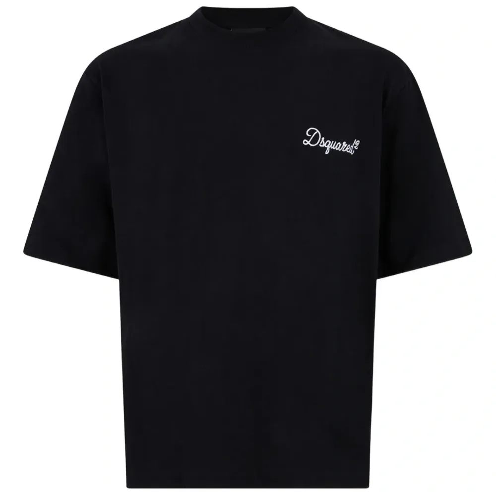 Футболка с вышитым логотипом