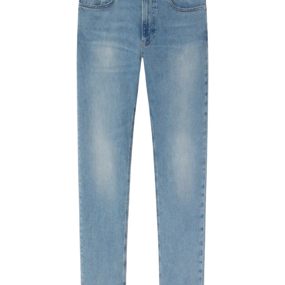 Джинсы с пятью карманами