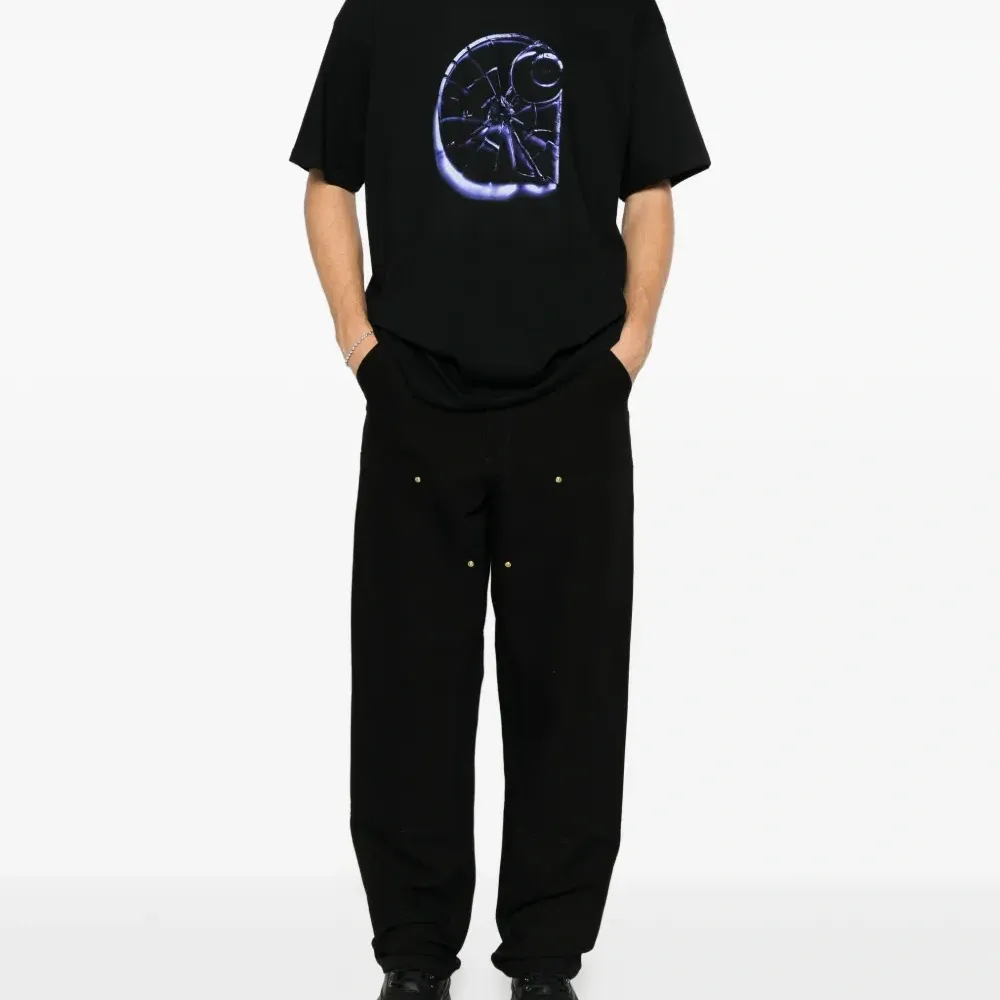 Футболка Shattered