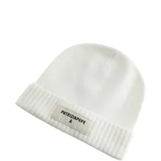 Шапка бини с нашивкой-логотипом