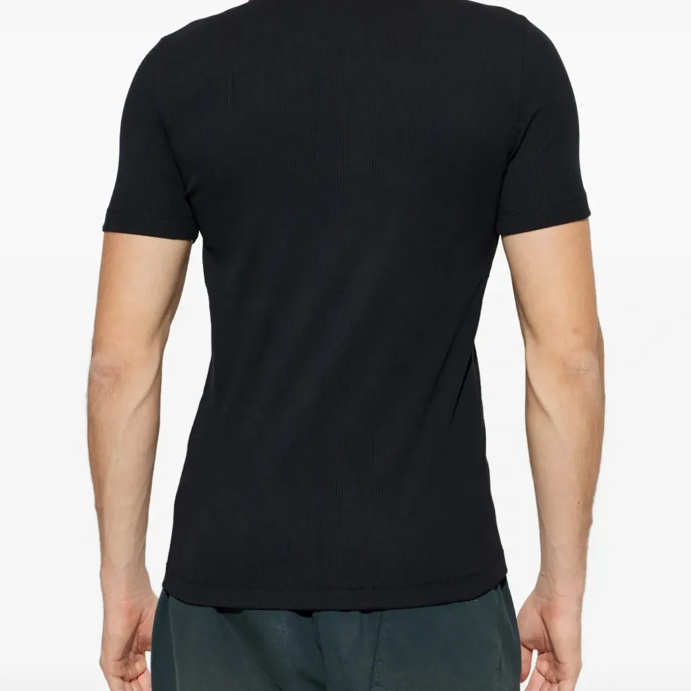 Ребристая футболка с логотипом