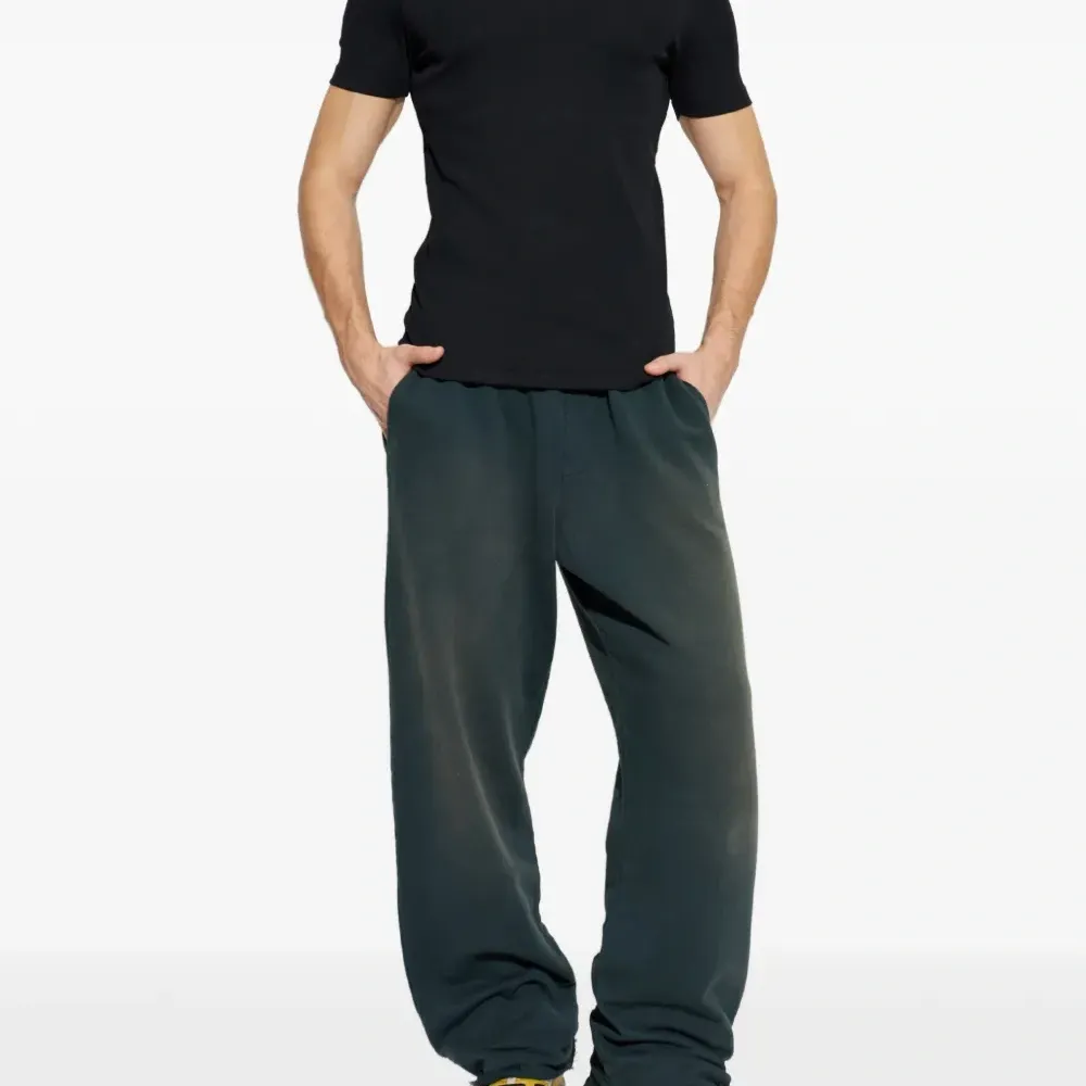 Ребристая футболка с логотипом