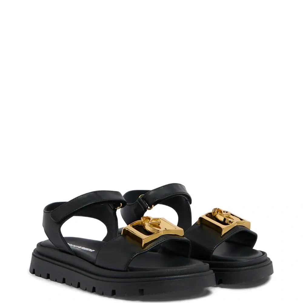 Босоножки с логотипом