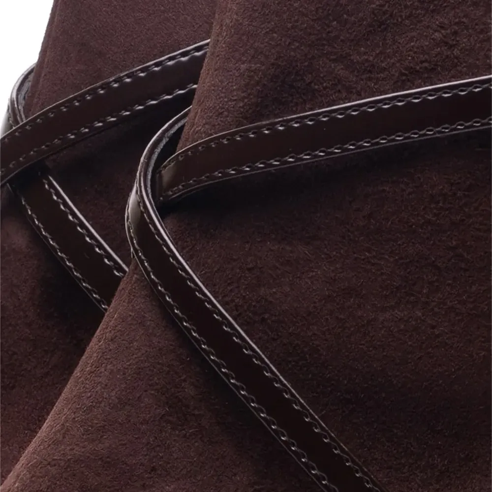 Ботинки с пряжками