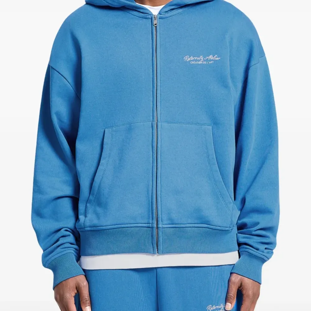 Толстовка на молнии