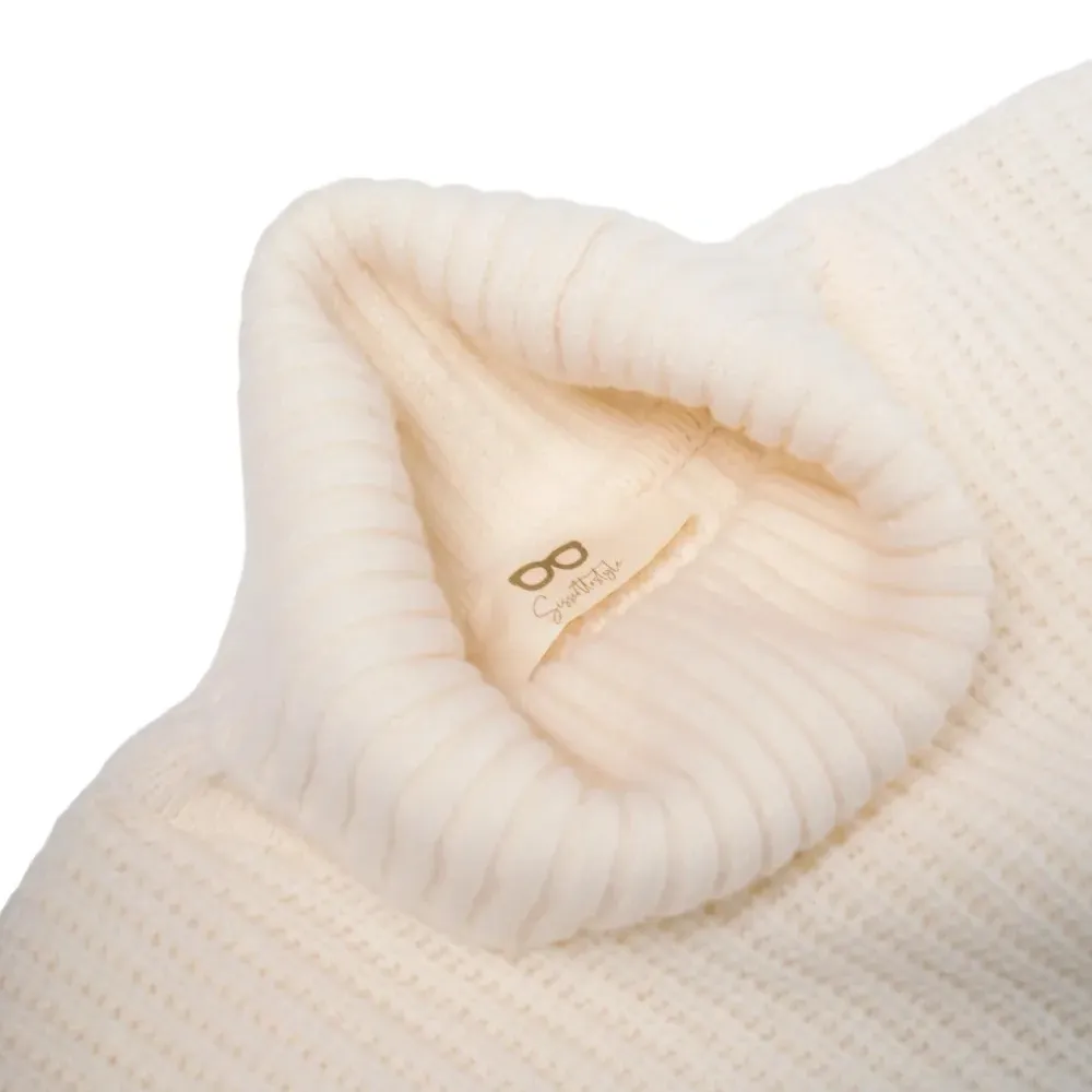 Шерстяной топ с высоким воротником