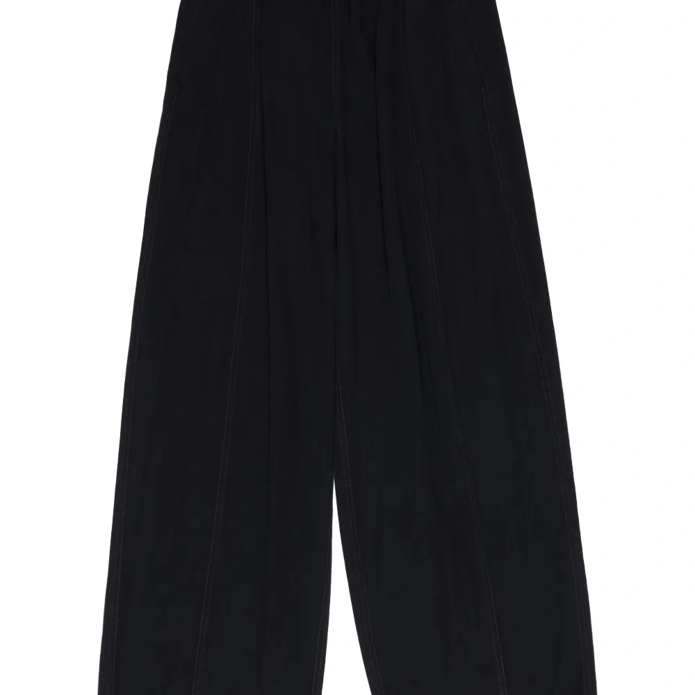 Спортивные брюки с эластичным поясом