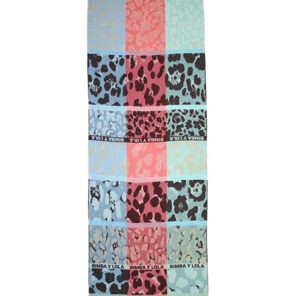 Шарф в технике пэчворк с бахромой