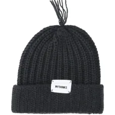 Трикотажная шапка бини