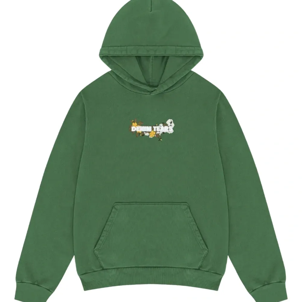 Худи с цветочной вышивкой