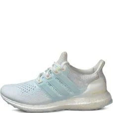 Кроссовки с тремя полосками