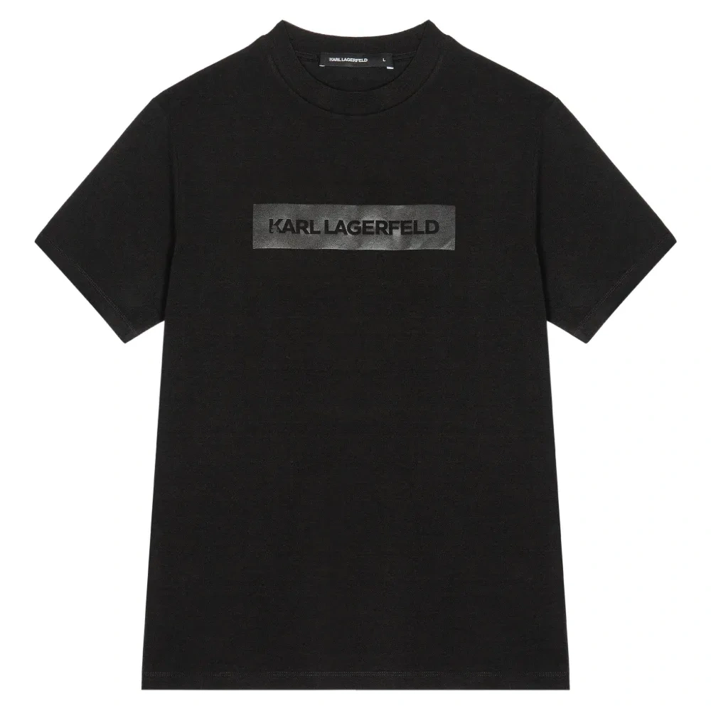 Футболка с логотипом