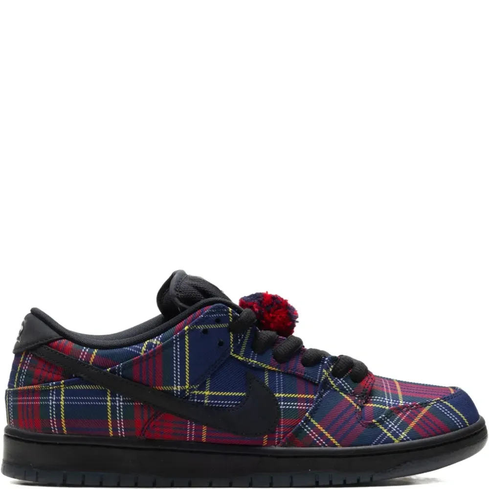 Кеды SB Dunk Low в шотландскую клетку с помпоном, низкие