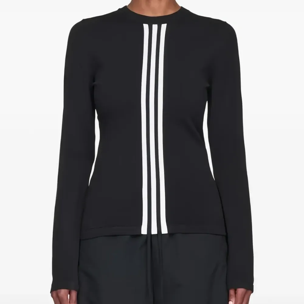 Футболка с длинными рукавами