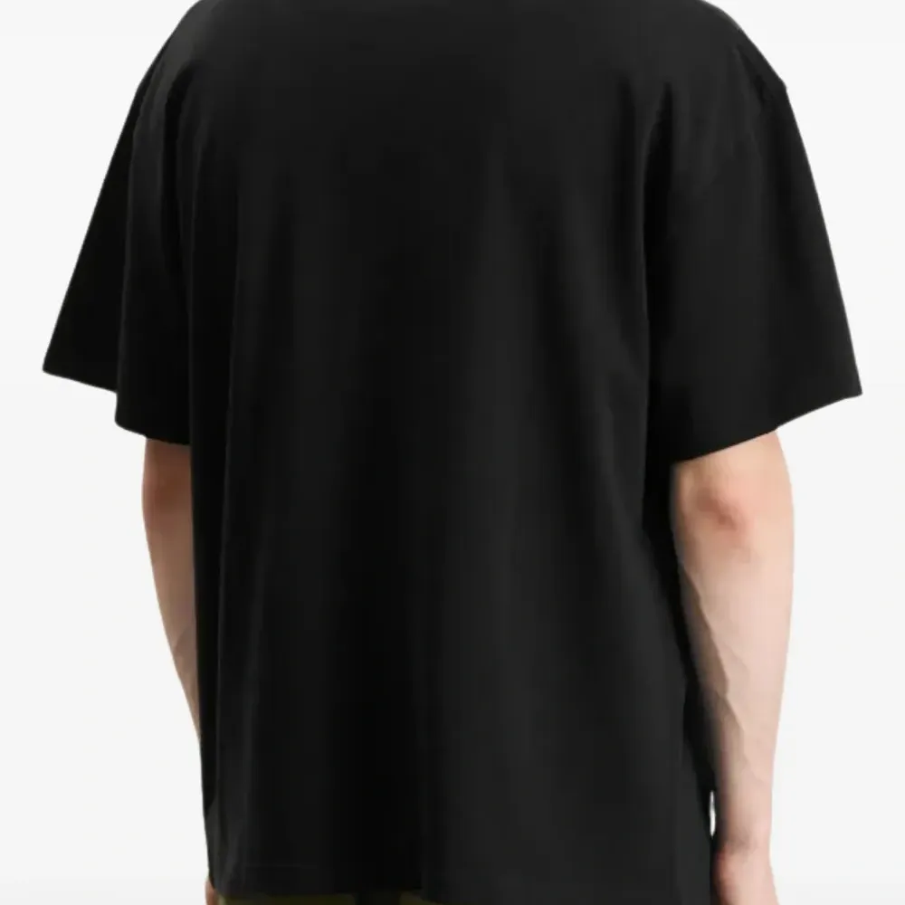 Футболка с логотипом