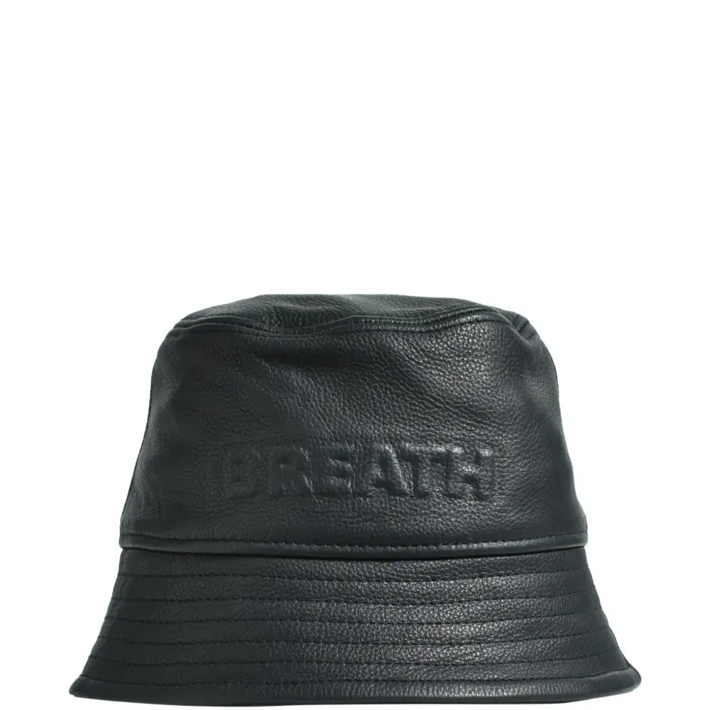 Кожаная панама с тисненым логотипом