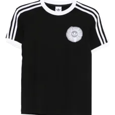 Футболка с короткими рукавами и аппликацией Футболка с короткими рукавами и аппликацией