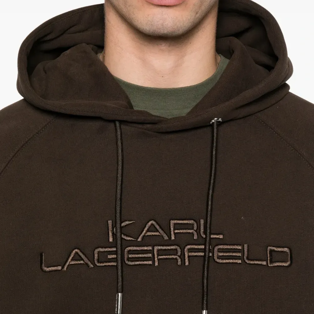 Худи с вышитым логотипом