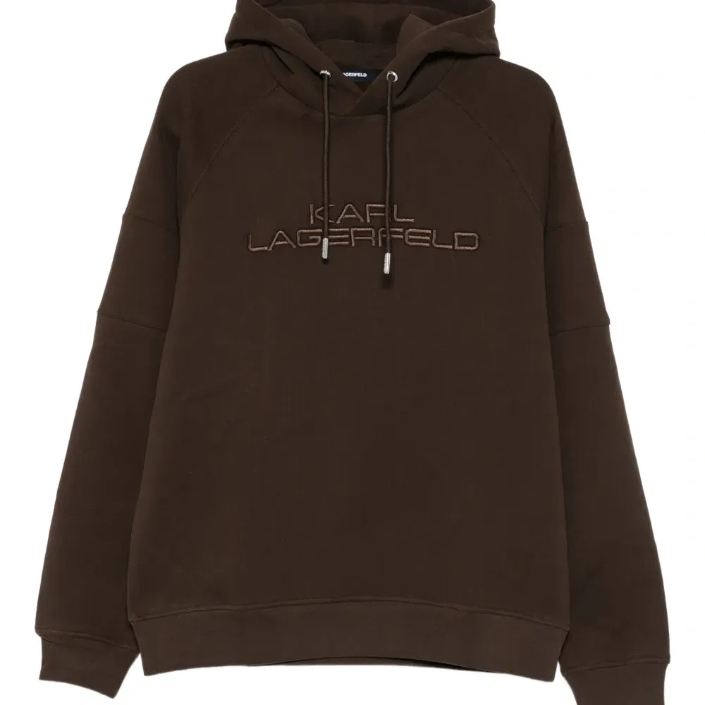 Худи с вышитым логотипом