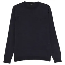 Свитер с круглым вырезом