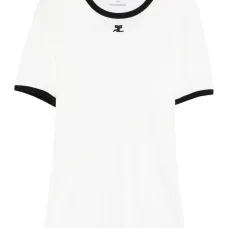 Футболка с фирменным контрастным дизайном Футболка с фирменным контрастным дизайном