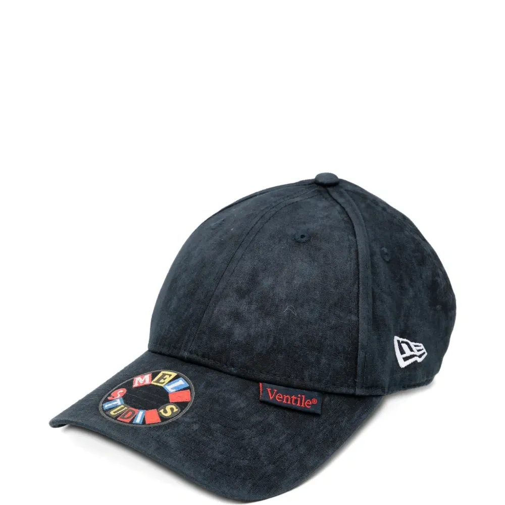 Бейсболка с логотипом