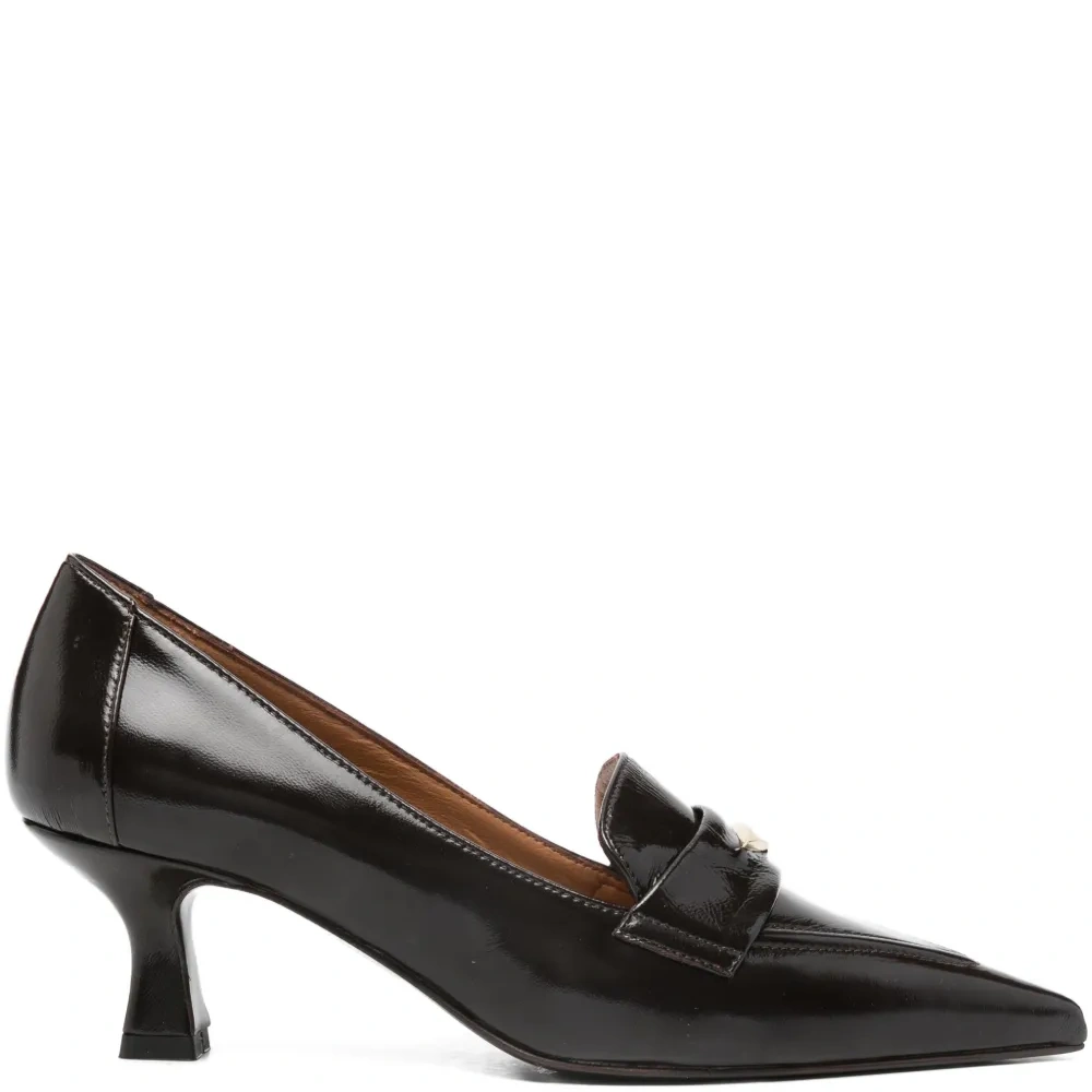 Туфли-лодочки с заострённым носком на каблуке 60 мм