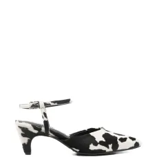 Туфли-лодочки с ремешком на щиколотке и анималистичным принтом