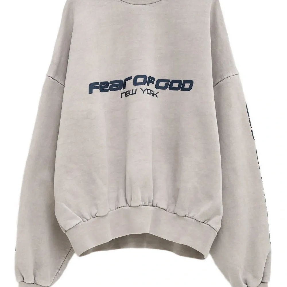 Свитшот с логотипом и длинными рукавами