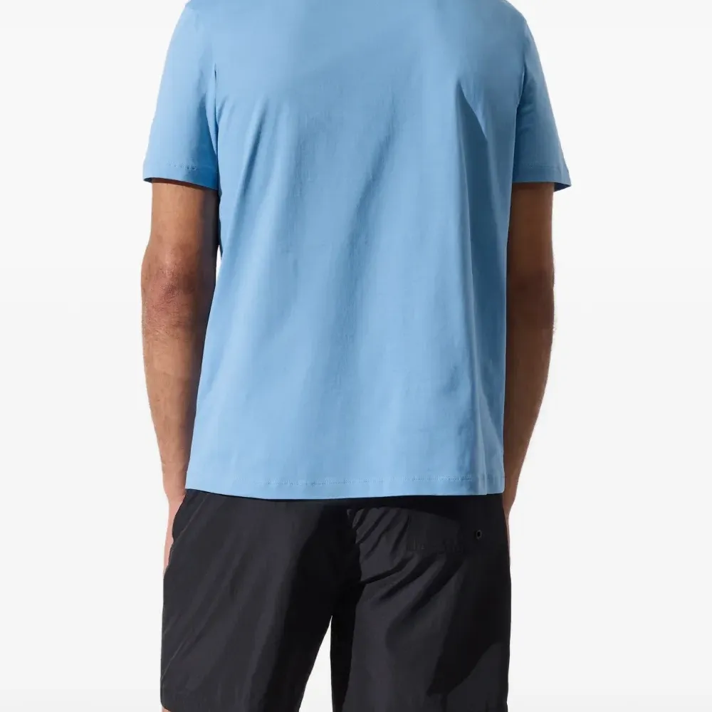 Футболка с логотипом