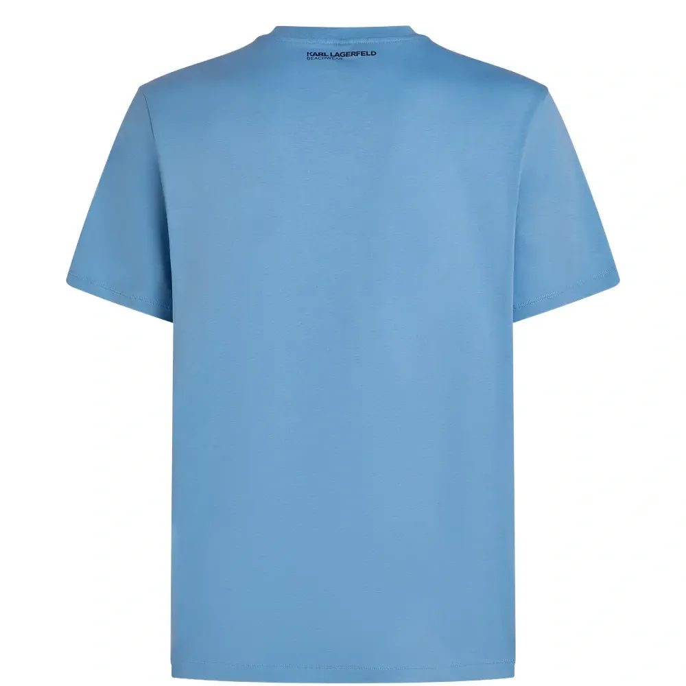 Футболка с логотипом