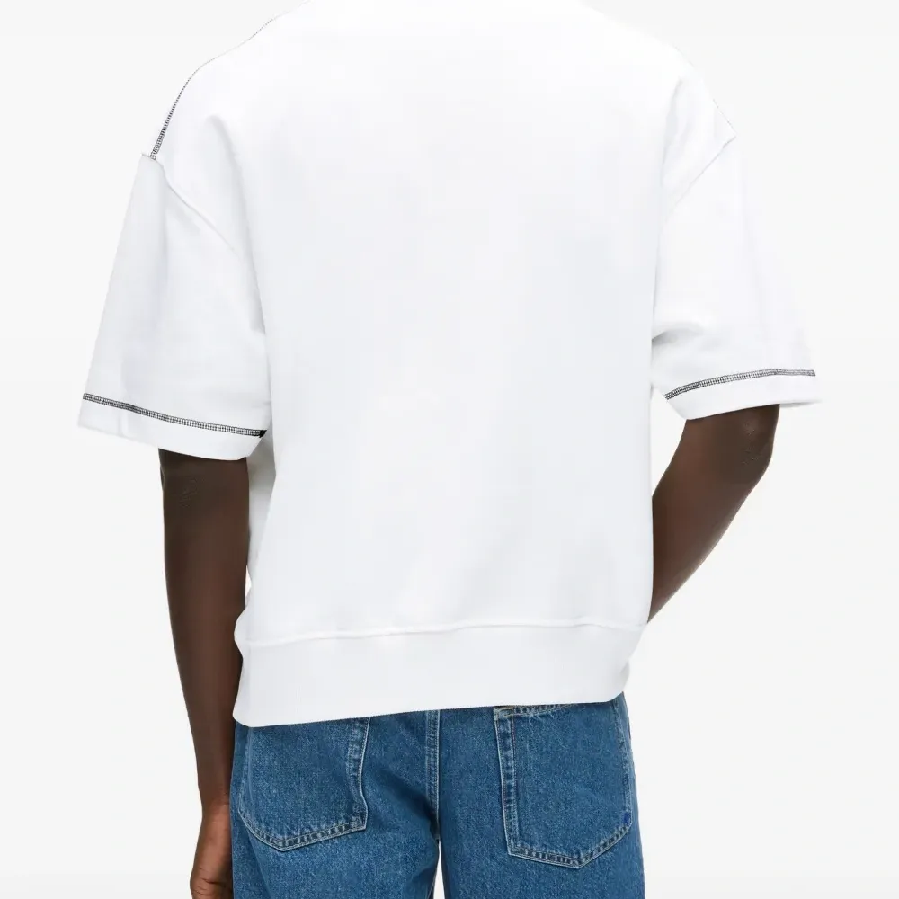 Футболка с круглым вырезом