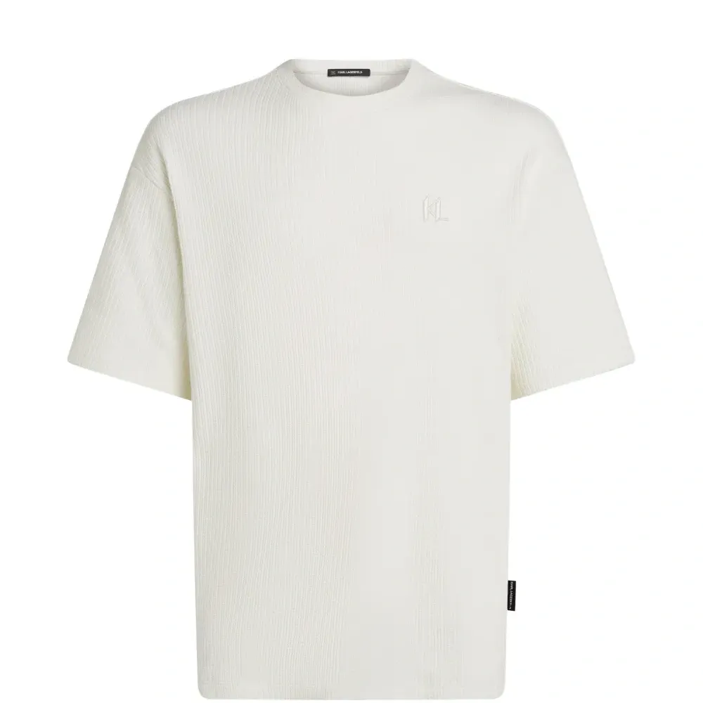 Футболка свободного кроя