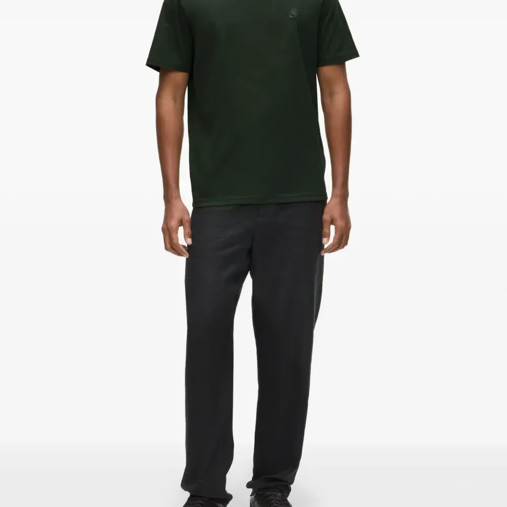 Футболка с логотипом