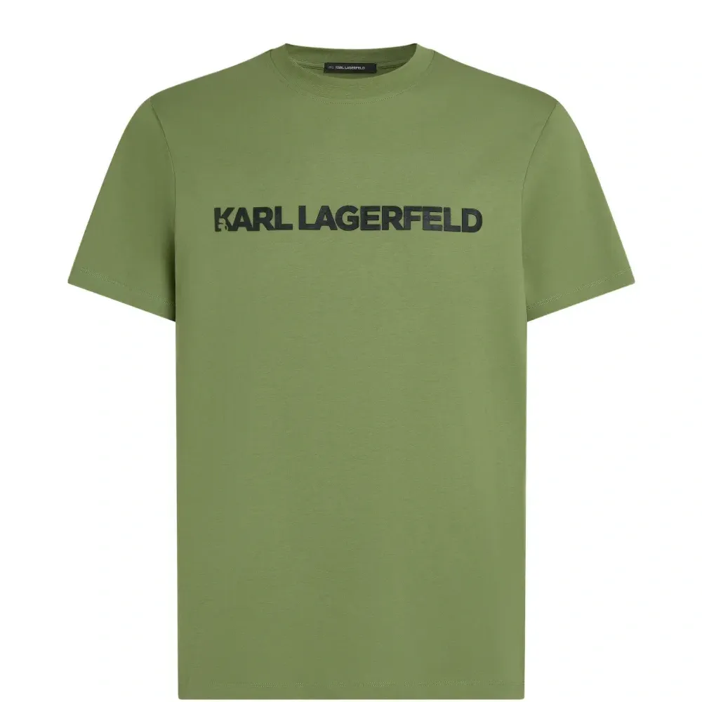 Футболка с логотипом