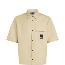 Рубашка с короткими рукавами и нагрудным карманом