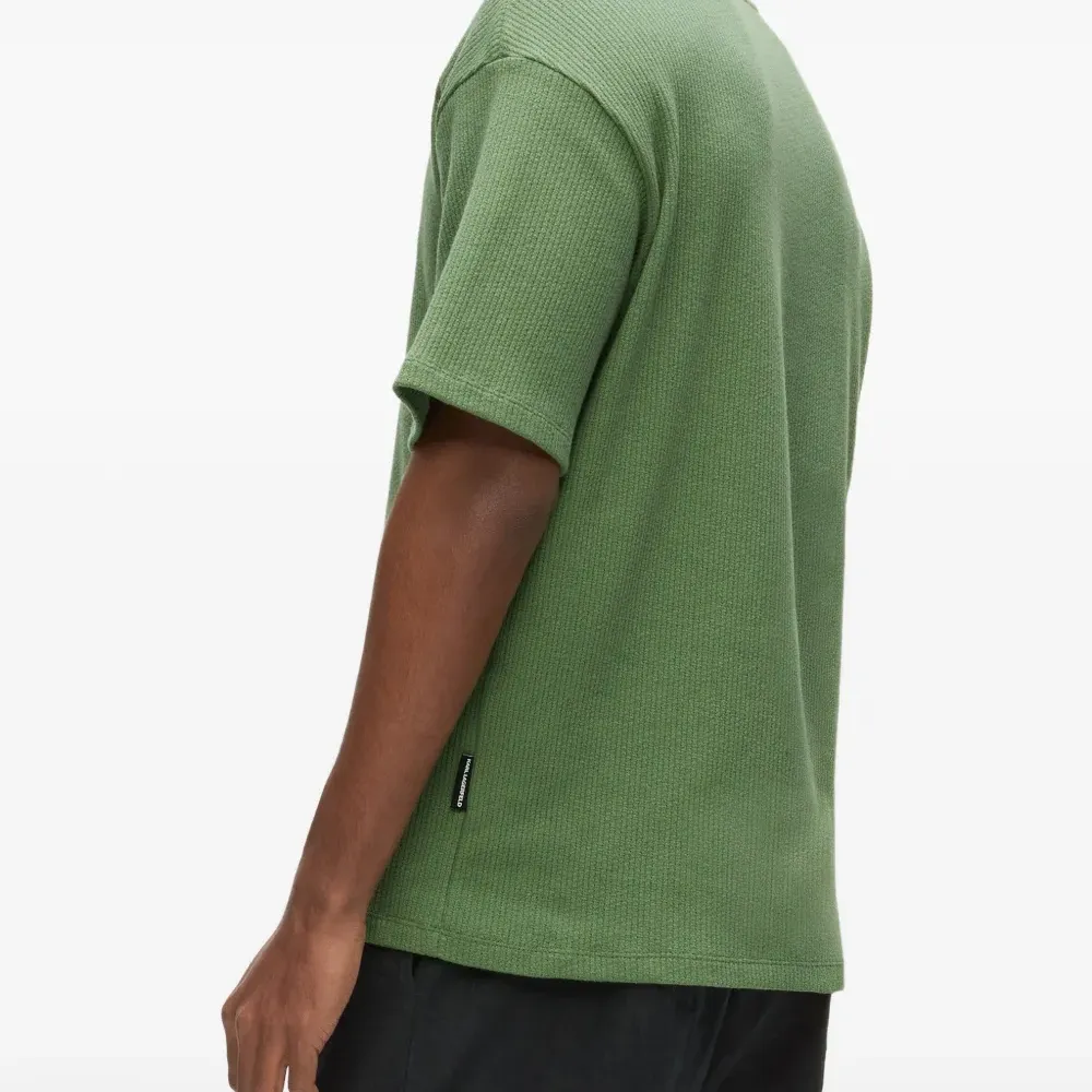 Футболка свободного кроя